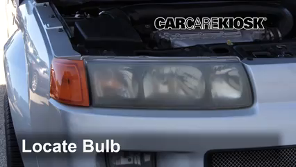 2004 Saturn Vue 3.5L V6 Lights Parking Light (replace bulb)